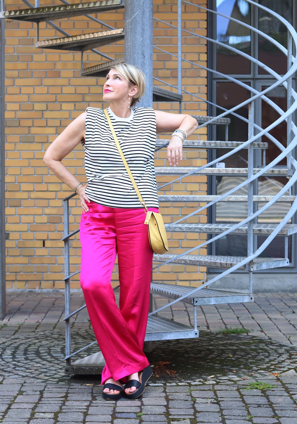 glamupyourlifestyle pink-hose ue-40-mode ue-50-blog frankfurt-fashion-week
