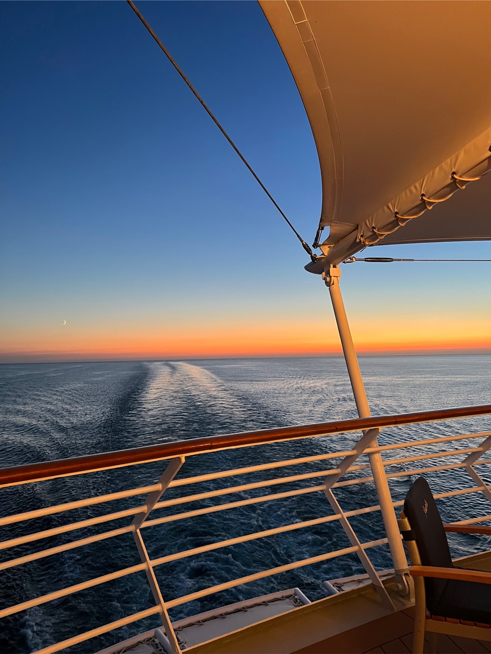 glamupyourlifestyle EUROPA MS-EUROPA Schiffsreise Luxuxschiff Hapaglloyd Gourmetfestival Luxusreise Sonnenuntergang