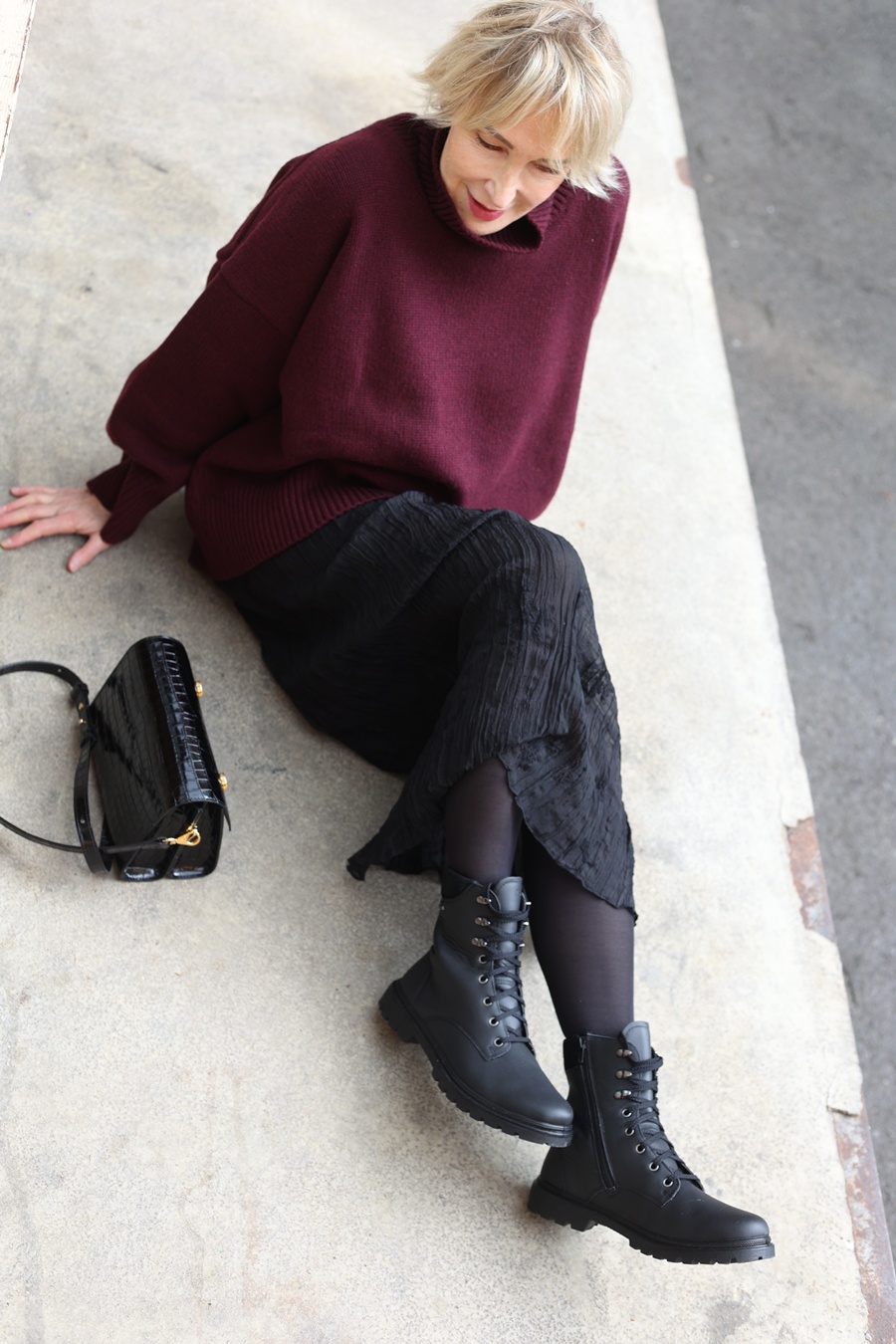 glamupyourlifestyle chloe-Pullover Dorothee-Schumacher-Rock Legero-Boots ue-50-blog Parfum